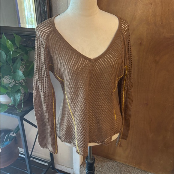 Brown Knit V-Neck Sweater - Picture 3 of 12